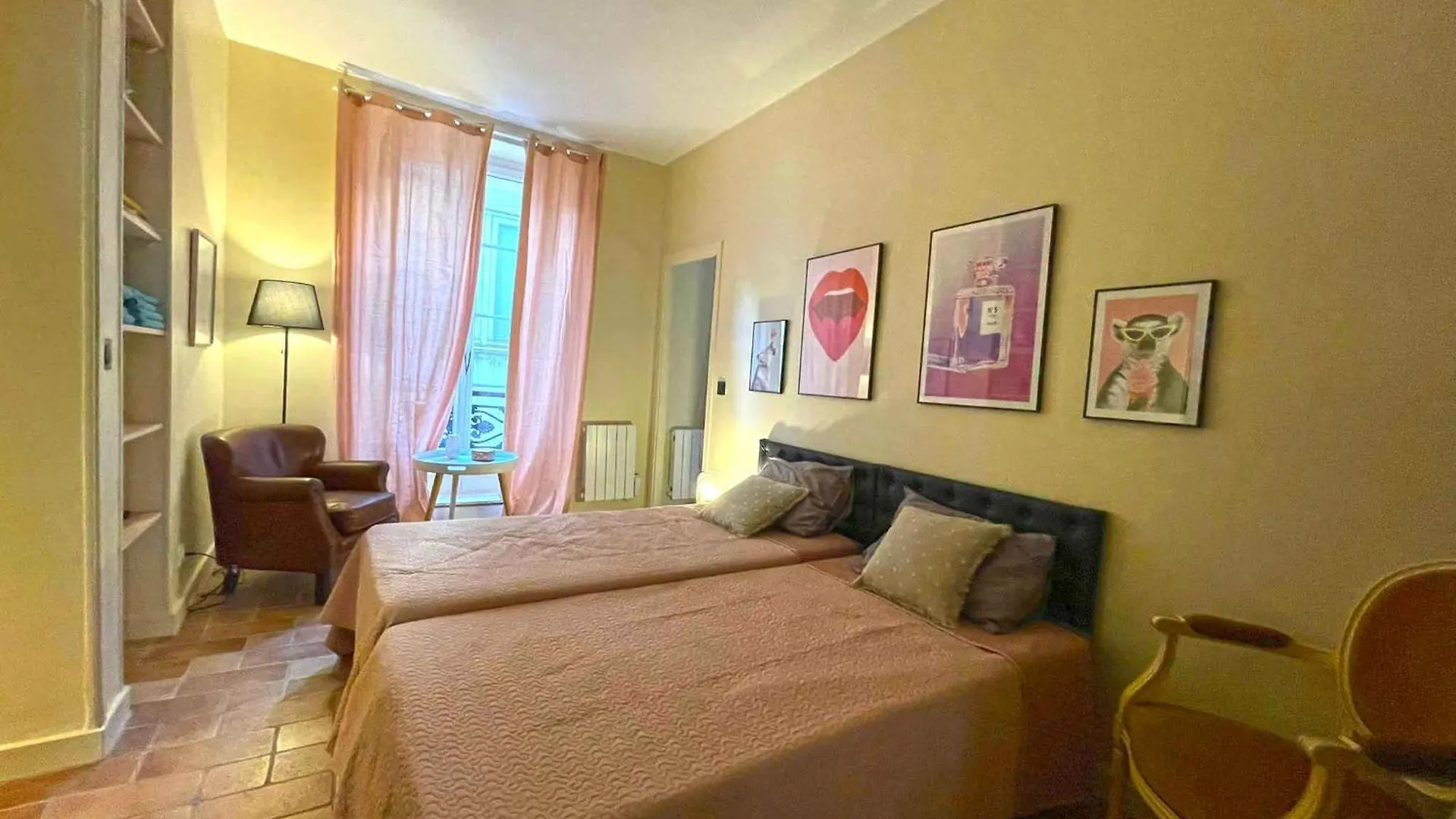 Appartement Dans Le Marais 3 Chambres Paris 0*,