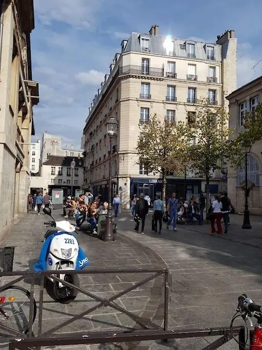 Appartement Dans Le Marais 3 Chambres باريس 0*,